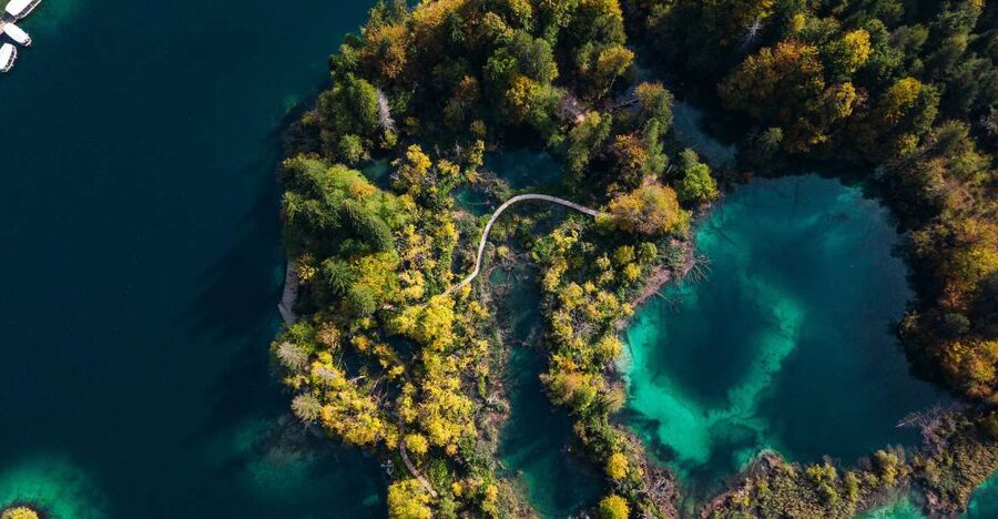 Split: Self-Guided Plitvice Lakes Day Tour with Boat Ride - The bus ride: long, but comfort plus real context