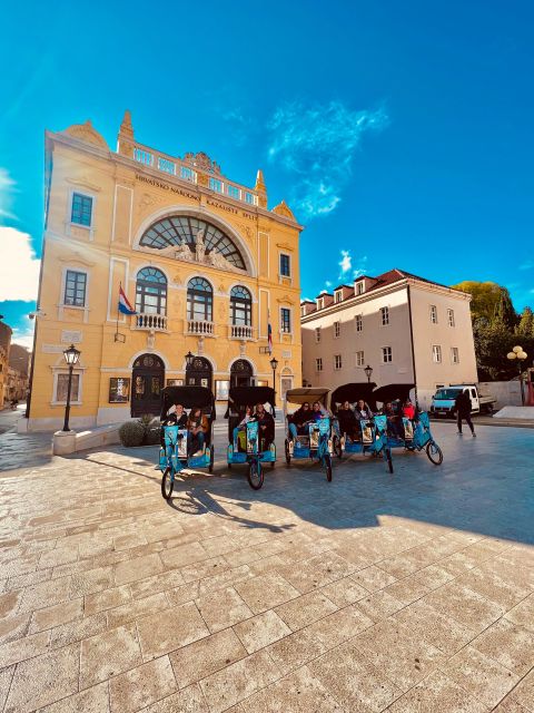 Split Tour in Private Electric Rickshaw - Riva, Republic Square, and the old-town hits in 5-minute photo blocks