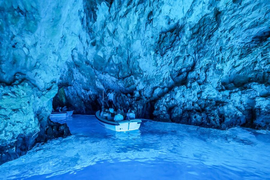 Split/Trogir: Blue Cave, Mamma Mia, Hvar and 5 Island Tour - Hvar port town time, and the Španjola Fortress viewpoint option
