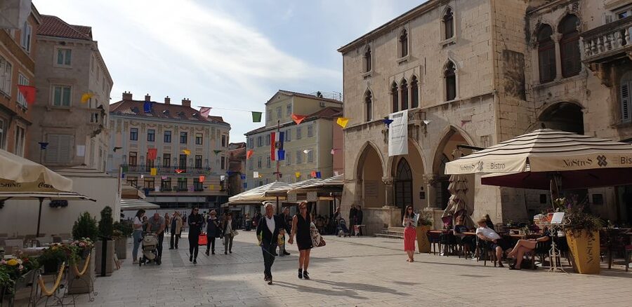 Split: Walking tour of Split with a 'Magister' of History - Vestibule and Triklinij: the rooms where you understand Roman daily life