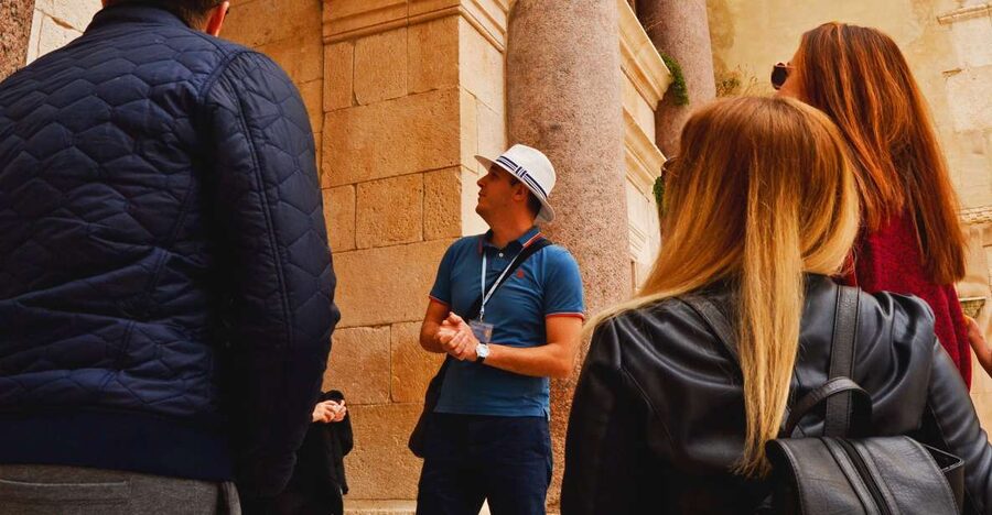 Split: Walking tour of Split with a 'Magister' of History - 3D reconstructions and printed visuals: why they work so well here