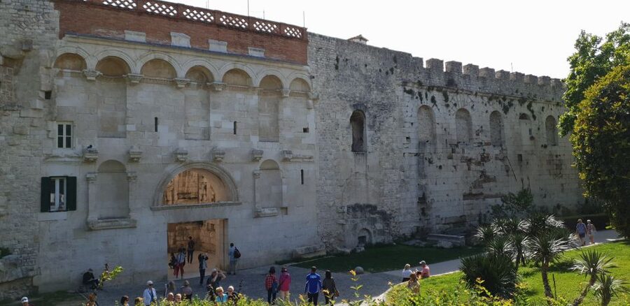 Split: Walking tour of Split with a 'Magister' of History - Bronze Gate to Diocletian’s Cellars: the first layer, the first clues