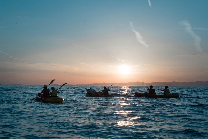 Sunset Kayaking - What to notice at the beaches and bays (without losing the sunset)
