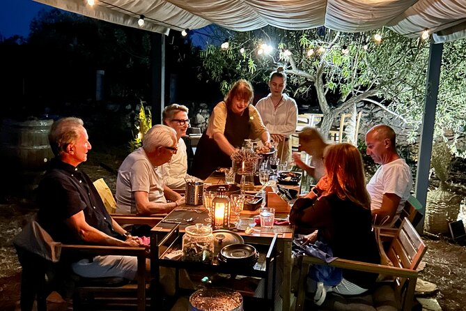 Traditional Hvar Cooking Classes, Dinners & 'Poje' Field Tour! - Main courses: Hvar Šalša with octopus stew or black risotto