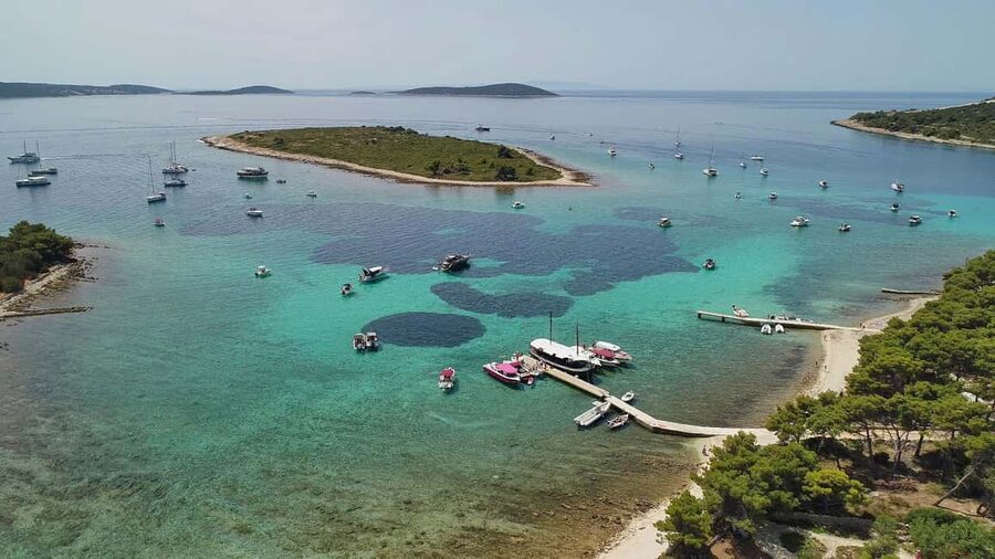 Trogir: Blue Lagoon and 3 Islands Speedboat Tour - Blue Lagoon (around Split): snorkeling time that you control