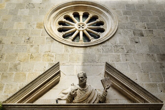Trogir Old Town Walking Tour - North Gate start, blue umbrella spot, and first views